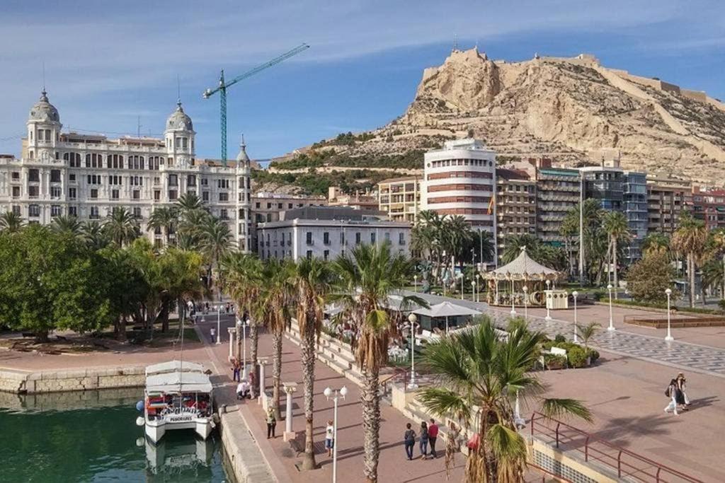 Apartamento De Diseno Centrico A 5 Min De Playa Alicante Eksteriør bilde