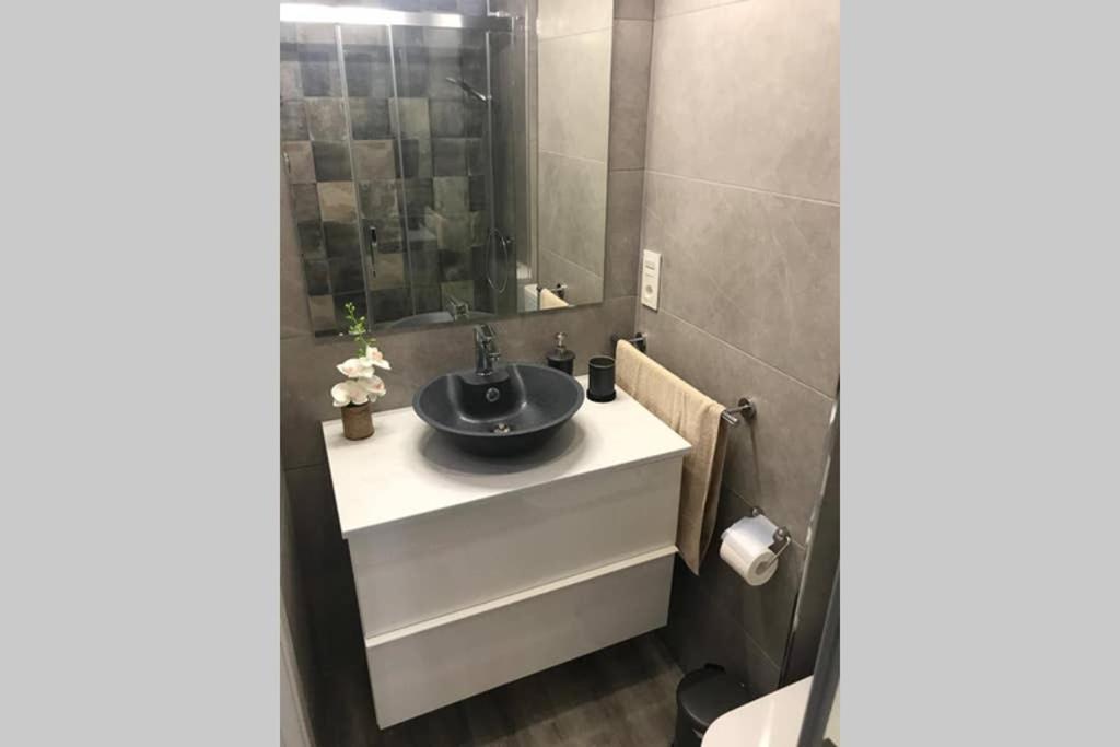 Apartamento De Diseno Centrico A 5 Min De Playa Alicante Eksteriør bilde