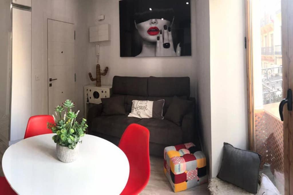 Apartamento De Diseno Centrico A 5 Min De Playa Alicante Eksteriør bilde
